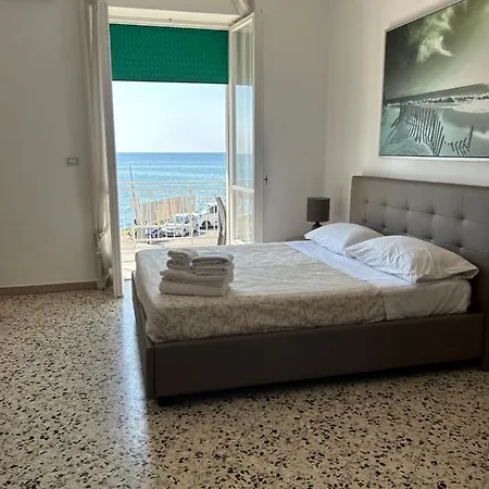 Mare Colombo *